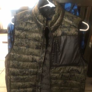 Men’s Aeropostale Vest